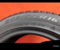 205 55 16 Gomme Invernali 70% Pirelli 205 55R16 - 6