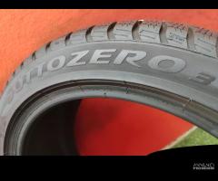 215 45 17 Gomme Invernali 95% Pirelli 215 45R17 - 7