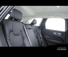 VOLVO XC60 Recharge T6 AWD Plug-in hybrid Elettr - 11