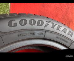 235 60 18 Gomme Invernal 80-90% GoodYear 235 60R18 - 8