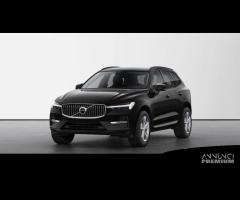 VOLVO XC60 Mild Hybrid B4 AWD automatico Essent