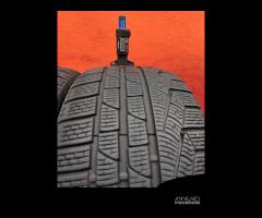 235 35 19 Gomme Invernali 70% Pirelli 235 35R19