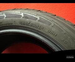 205 60 16 Gomme Invernali 75-90% Pirelli 205 60R16 - 7