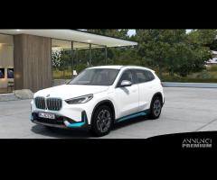 BMW iX1 xDrive30 xLine