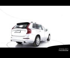 VOLVO XC90 D5 AWD Geartronic Momentum