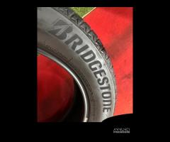 225 60 18 Gomme Estive Bridgestone Nuove 225 60R18 - 6