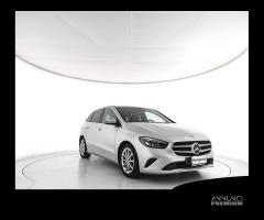 MERCEDES-BENZ CLA sse B 180 Automatic Executive