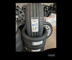 255 35 19 Gomme Estive Continental Nuove 255 35R19