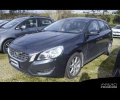 VOLVO V60 D3 Kinetic - PER OPERATORI DEL - 1