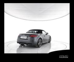 AUDI TT 1.8 TFSI S line - 3