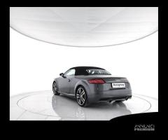 AUDI TT 1.8 TFSI S line - 4