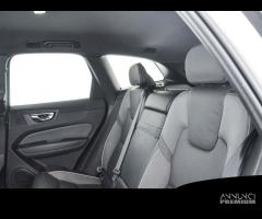 VOLVO XC60 D3 R-design - 10