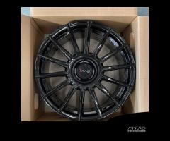 Kit 4 cerchi in lega AVUS RACING da 18'' per AUDI