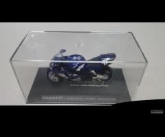 Modellino Yamaha R7 J-M. Deletang-F.Foret-M.Willis