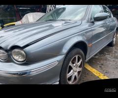 Ricambi usati per Jaguar X-Type 2.0 bz del 2001