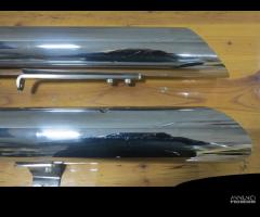 Terminali universali aftermarket per moto custom