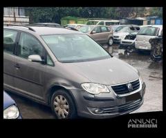 CAMBIO VOLKSWAGEN TOURAN 2.0 BEN-MET 5 MARCE