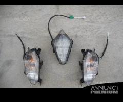 Faro posteriore e freccia yamaha t max 530