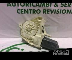 Motorino alzacristallo ant sx Audi Q5 2008+