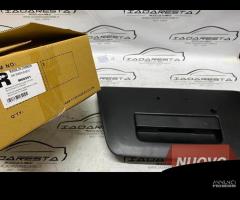 Maniglia Portellone Post Nissan Navara 90606-EA810