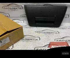 Maniglia Portellone Post Nissan Navara 90606-EA810