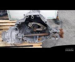 CAMBIO MANUALE COMPLETO AUDI A4 Avant (8K5) 01X301