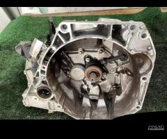 CAMBIO MANUALE COMPLETO DACIA Duster Serie JR5083