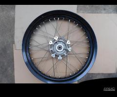 Ruota cerchio anteriore motard 17x2.50