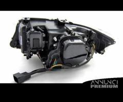 Fari anteriori BMW Serie 3 e90 Angel Eyes LED 3D - 4