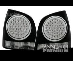 FARI POSTERIORI LED VW POLO 9N e 9N3 NERO Lucido