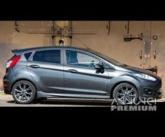 Minigonne Laterali FORD FIESTA mk7 e 7.5 ST Look