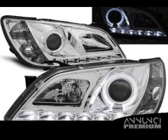 Fari anteriori dayline led lexus is 01-05