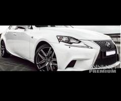 Paraurti anteriore lexus is 14-17 berlina sport