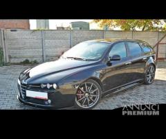 LAME MINIGONNE LATERALI ALFA ROMEO 159 Versione TI - 4