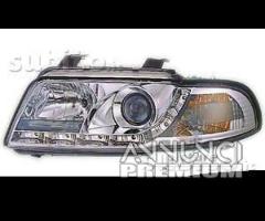 FARI ANTERIORI DAYLINE Audi A4 B5 99-2001 LED