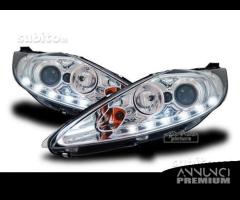 Fari anteriori ford fiesta mk7 led dayline h7