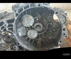 CAMBIO MANUALE COMPLETO AUDI Q3 Serie (8UG) 1K0199