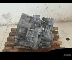 CAMBIO MANUALE COMPLETO AUDI Q3 Serie (8UG) 1K0199