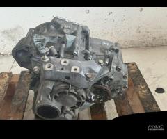 CAMBIO MANUALE COMPLETO AUDI Q3 Serie (8UG) 1K0199