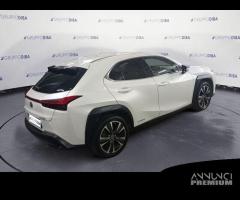 Lexus UX 2019 250h 2.0 Luxury 4wd cvt my20