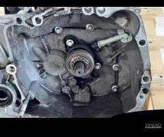 CAMBIO MANUALE COMPLETO RENAULT Clio Serie D4F H7 - 1