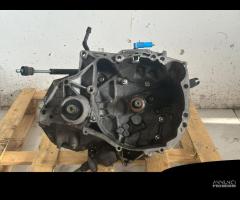 CAMBIO MANUALE COMPLETO RENAULT Clio Serie JB1-520 - 1