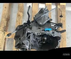 CAMBIO MANUALE COMPLETO RENAULT Clio Serie JB1-520