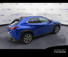 Lexus UX UX250H 2.0H ECVT 2WD DES MY23