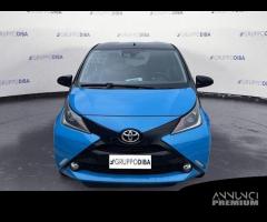 Toyota Aygo II 2014 5p 1.0 x-wave - 14