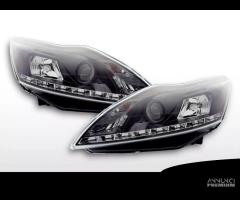 Set Di Fari Anteriori Led Ford Focus III 08-11