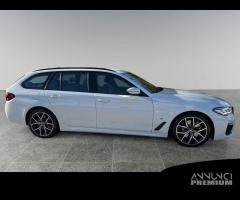 BMW Serie 5 G31 2020 Touring LCI D 520d Touri...