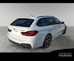 BMW Serie 5 G31 2020 Touring LCI D 520d Touri...