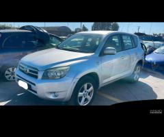 MOTORE COMPLETO TOYOTA RAV4 2.2 D  2AD