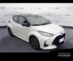 Toyota Yaris 4nd SERIE 1.5 Hybrid 5 porte Sty...